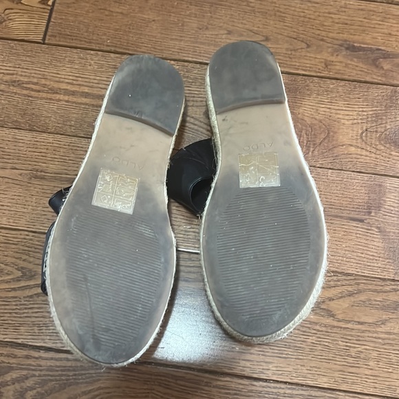 Aldo Woman’s wedge sandal size 7 - Picture 3 of 3